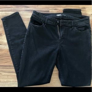 Black old navy skinny jeans